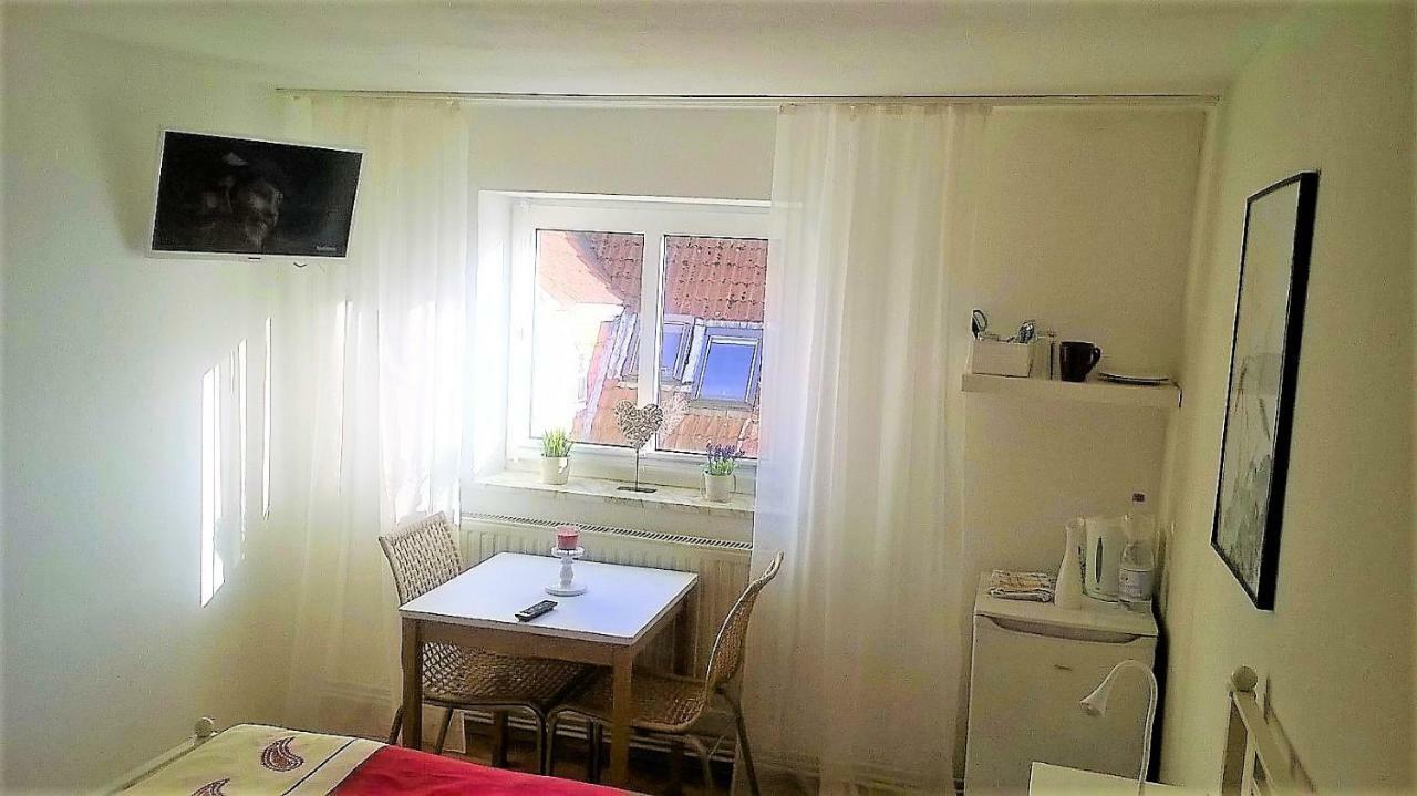 Rooming24, Kleine Pension Lübeck Exterior foto