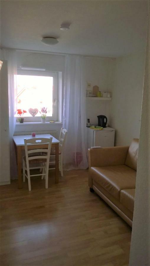 Rooming24, Kleine Pension Lübeck Exterior foto